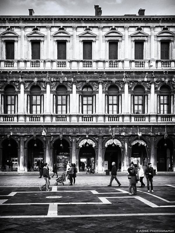 Venice_20131117-154517-X100-0217-600x800.jpg