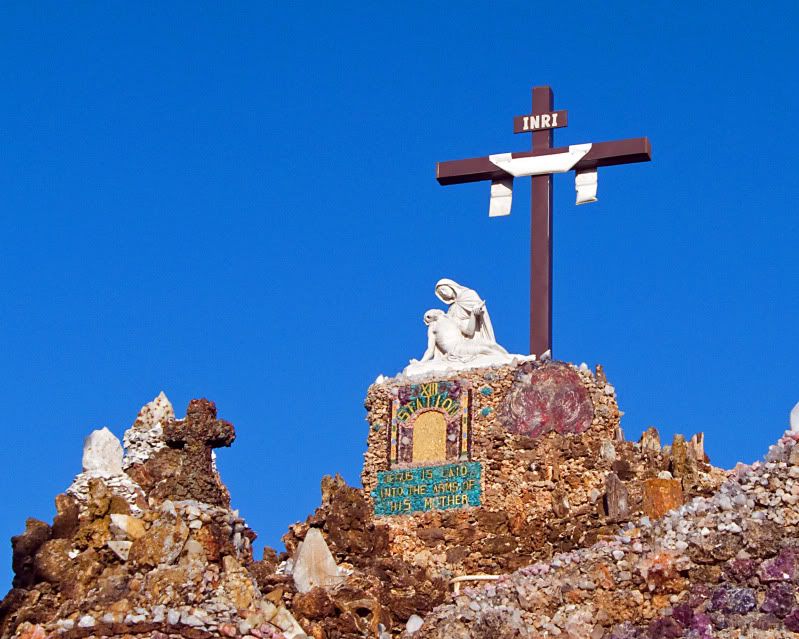 Grotto1.jpg