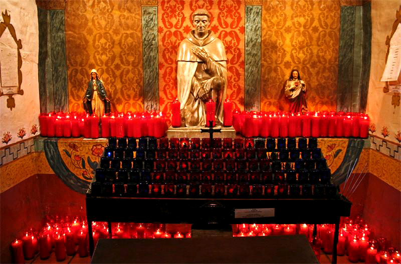 SJC-Candles-1-UE-L.jpg