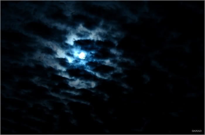 MOON2.jpg