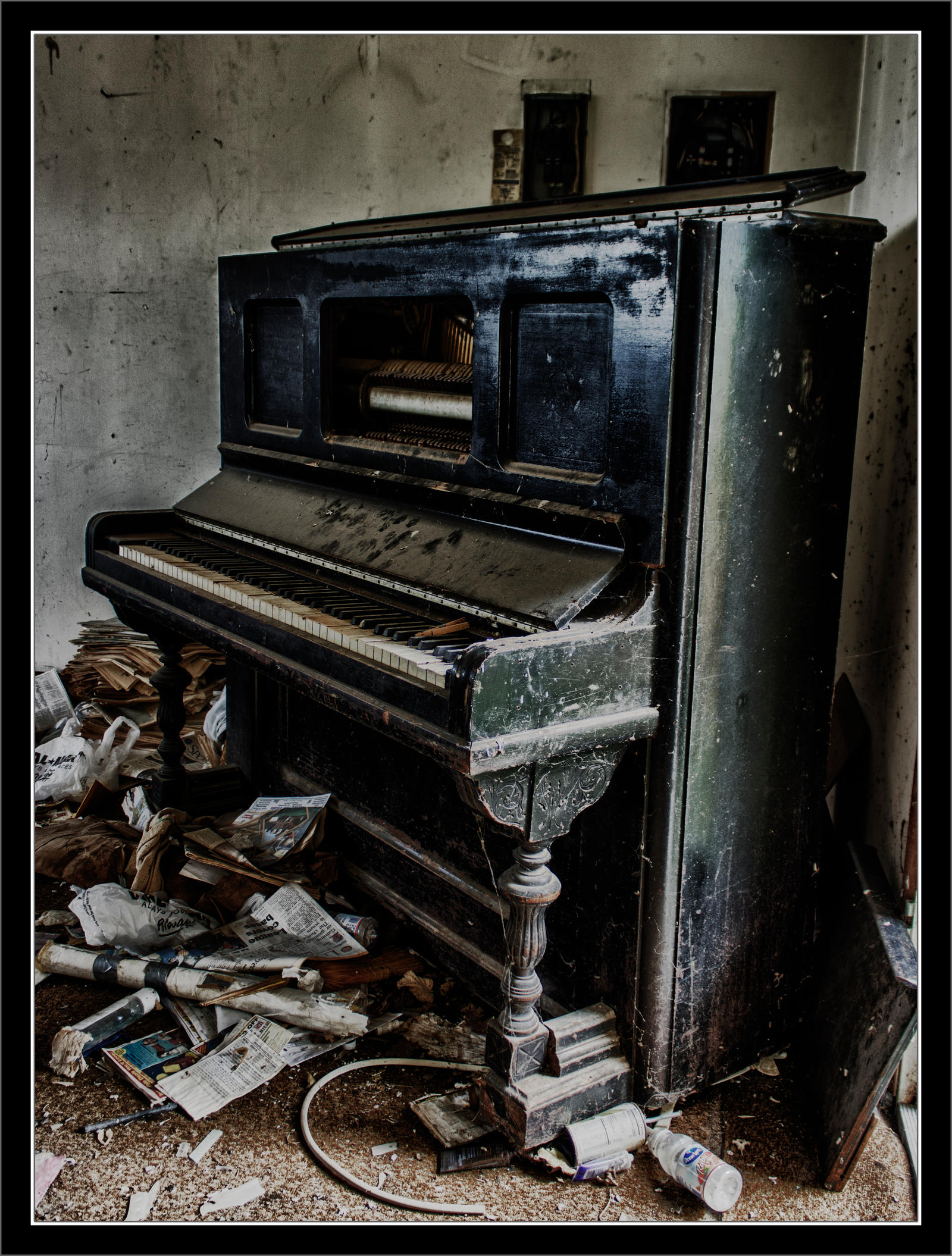 desolate_remains_by_mxjerrett-d580u0v.jpg