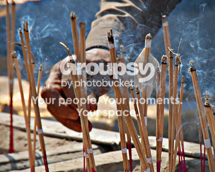 incenseBKK_2007_00168ed.jpg