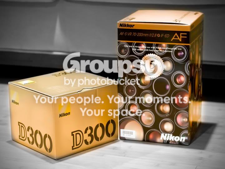 D300AndLensBoxSmall.jpg