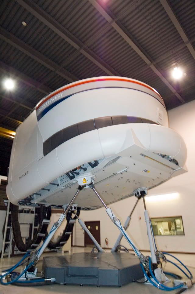 330sim.jpg