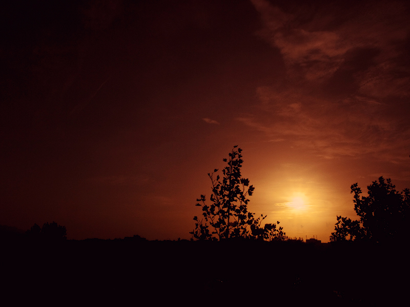 Sunrise_by_Akasunanosasori01.jpg