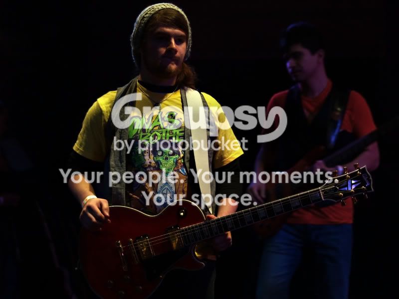 LuisGuitar.jpg