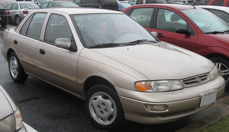 Kia-Sephia.JPG