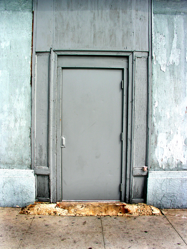 Gray%20Door%202-L.jpg