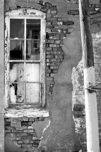 Window1BWSM.jpg