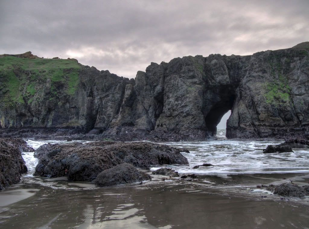 BandonBeachArchv2.jpg