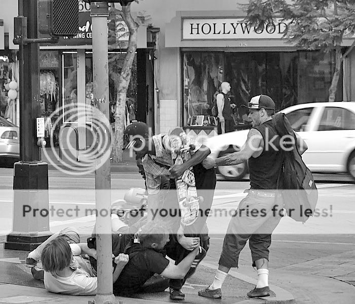 Hollywoodbrawl1218084.jpg