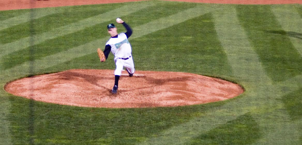 Pitch040606002.jpg