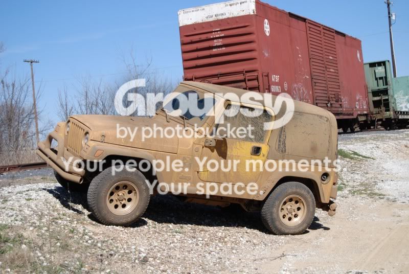 MuddyJeep2.jpg