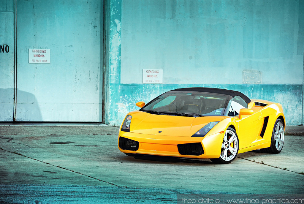 Houston-Studios-Lambo-Close-XL.jpg