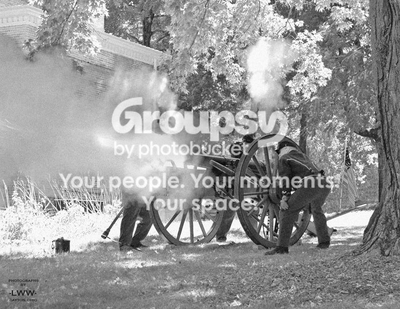 SmlCWCannon001BW.jpg