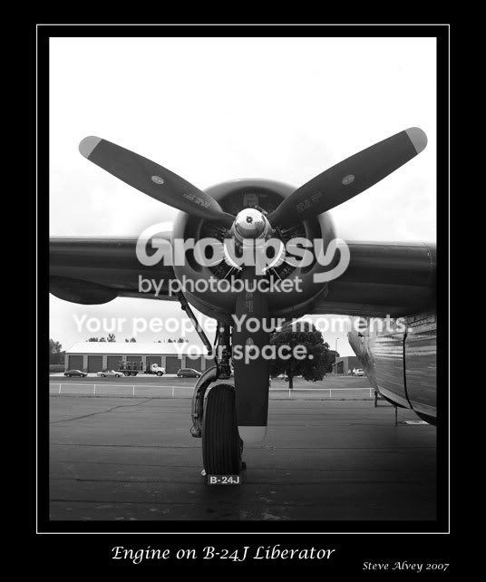 B-24J-Liberator--engine-.jpg