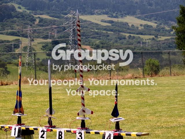 rocketsuff051.jpg