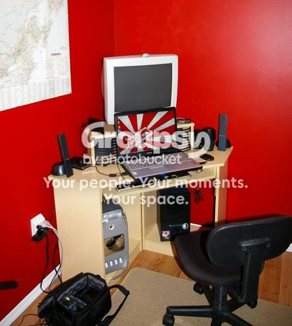 Desk.jpg