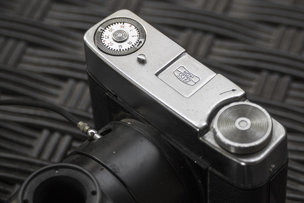zeiss-ikon-2.jpg