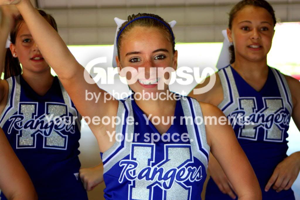 taylorcheer2.jpg