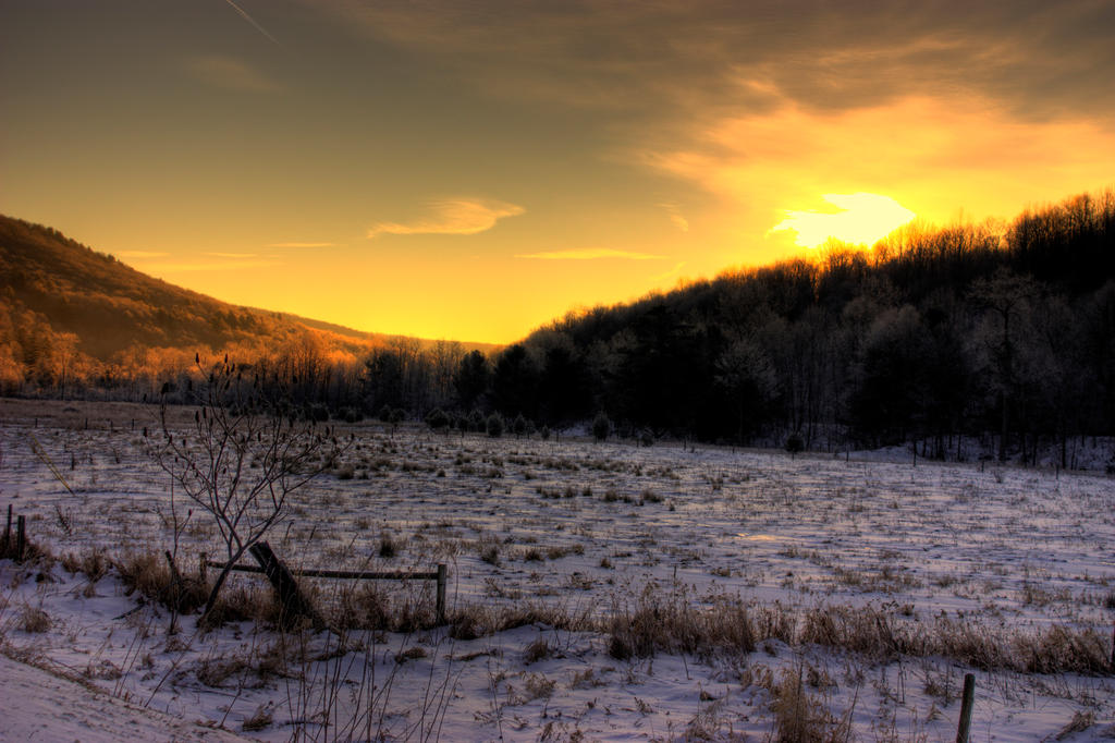 Valley_Winter_Sunrise__HDR__by_sideways_8.jpg