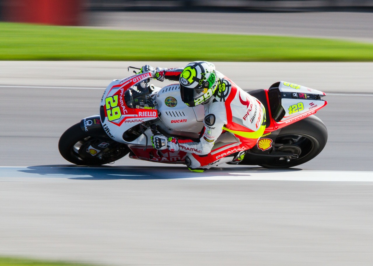 Andrea%20Iannone-X2.jpg