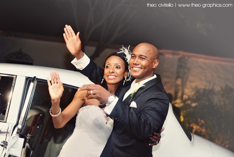 Bride-and-Groom-Waving-L.jpg