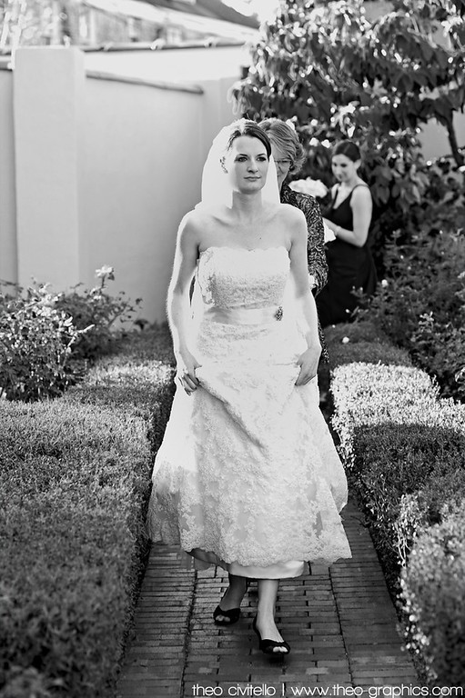 Bride-Walking-BW-XL.jpg