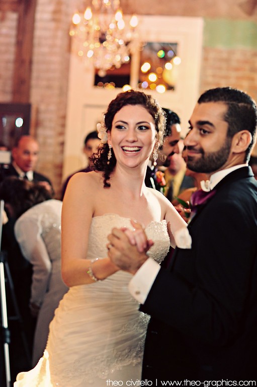 Bride-and-Groom-Dancing-XL.jpg