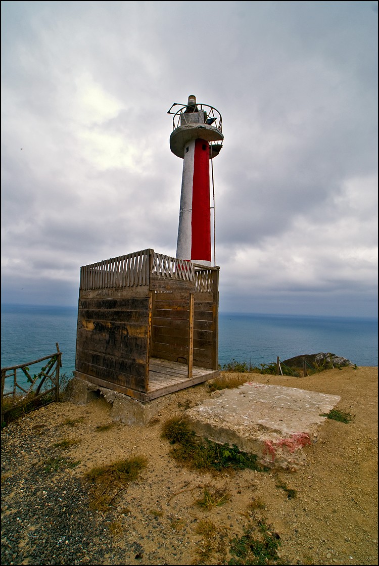 Lighthouse_by_THood84.jpg
