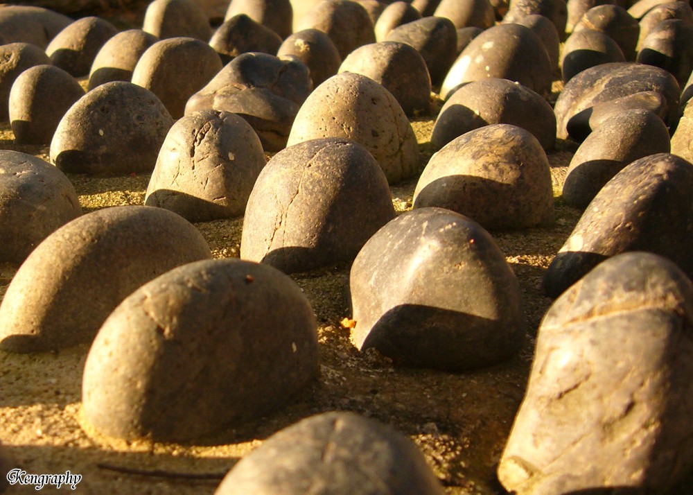 Stones_by_Kengraphy.jpg