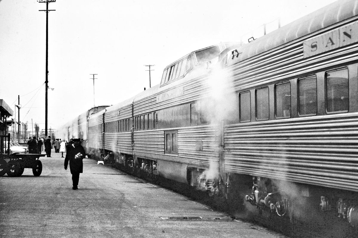 superchief1970bw.jpg