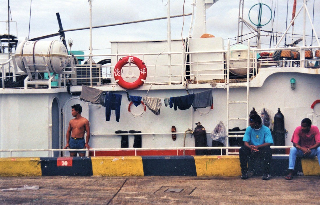 suva-fishing-boats-2.jpg