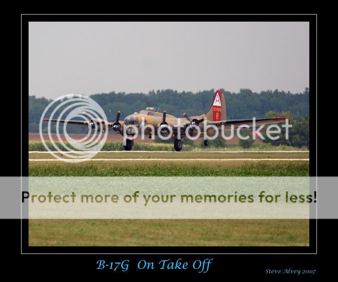 B-17G-on-take-off-5086.jpg