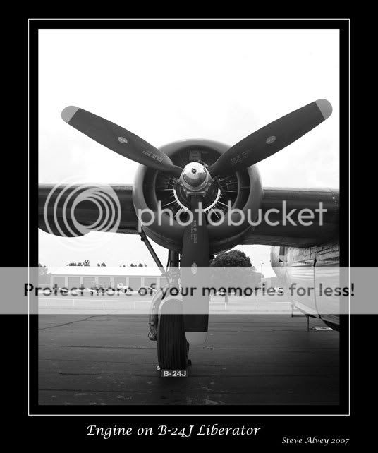 B-24J-Liberator--engine-.jpg