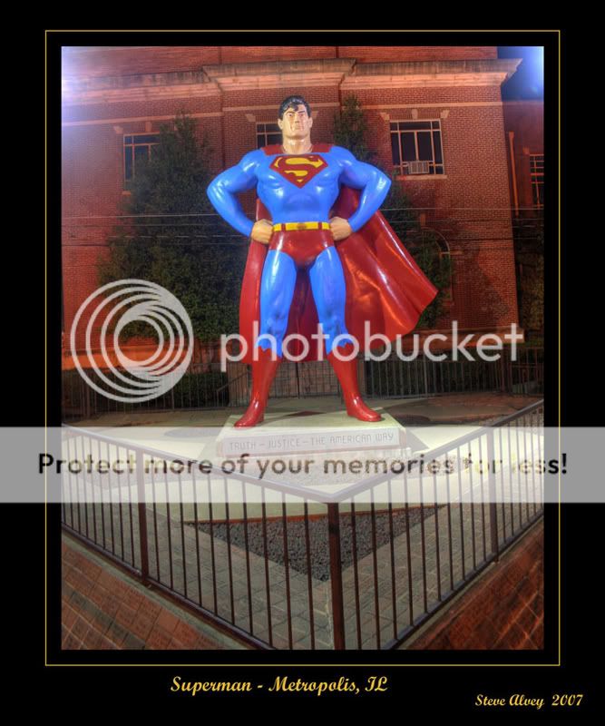 Superman-Statue-3646b.jpg