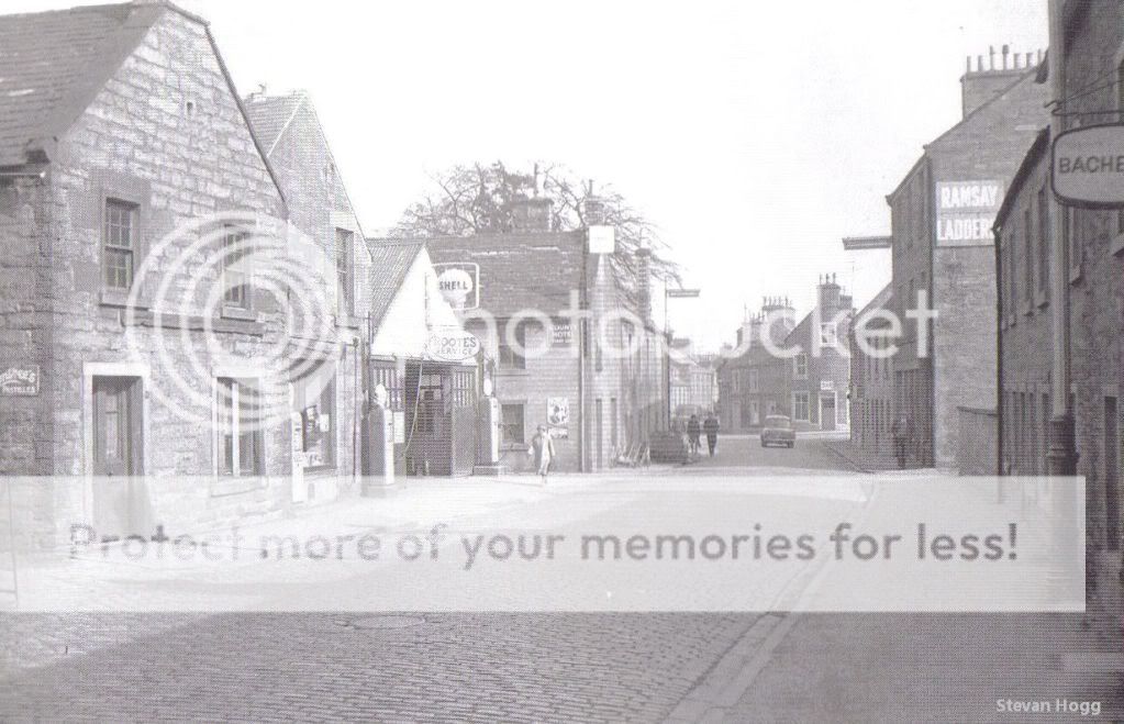 WestHighStreetForfar1964.jpg