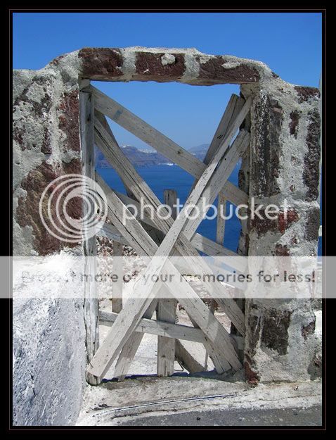 Santorini-RuinDoor.jpg