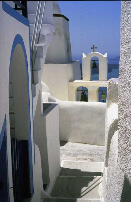 124ChurchSantorini.jpg