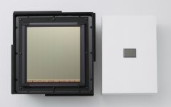 Worlds-Largest-CMOS-Sensor.jpg