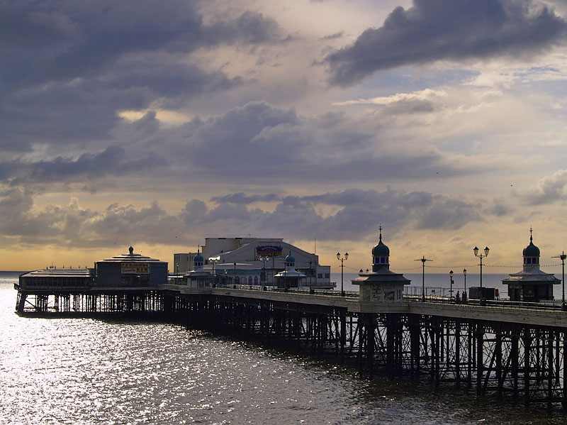 Blackpool-North-Pier.jpg