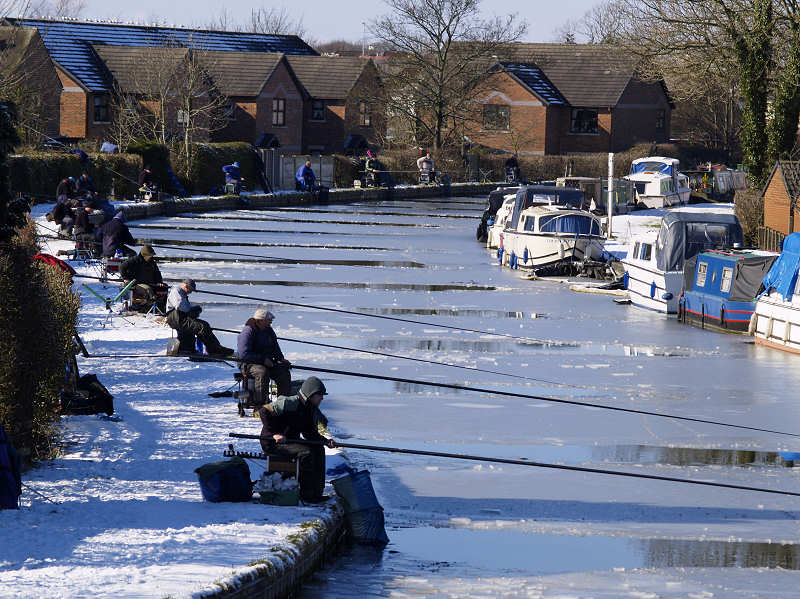 Garstang%2C%20canal%20fishing.jpg