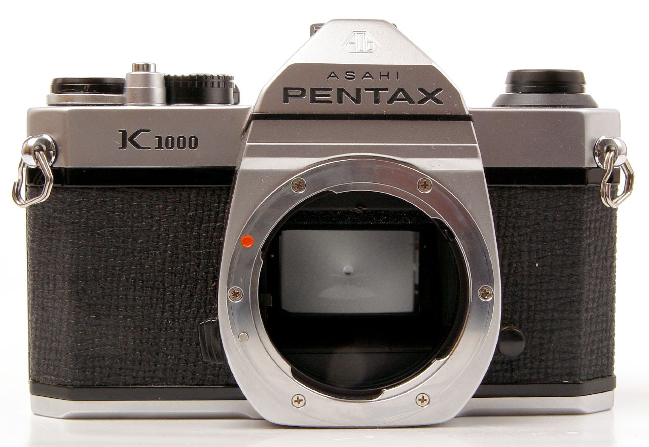 Pentax_K1000_lens_off.jpg