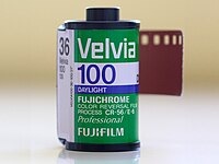 200px-Fuji_film_Velvia.jpg