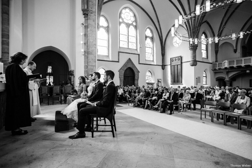 20130727-09-hochzeitsfotograf-oldenburg-thomas-weber-garnisonkirche-landhaus-etzhorn(pp_w860_h573).jpg